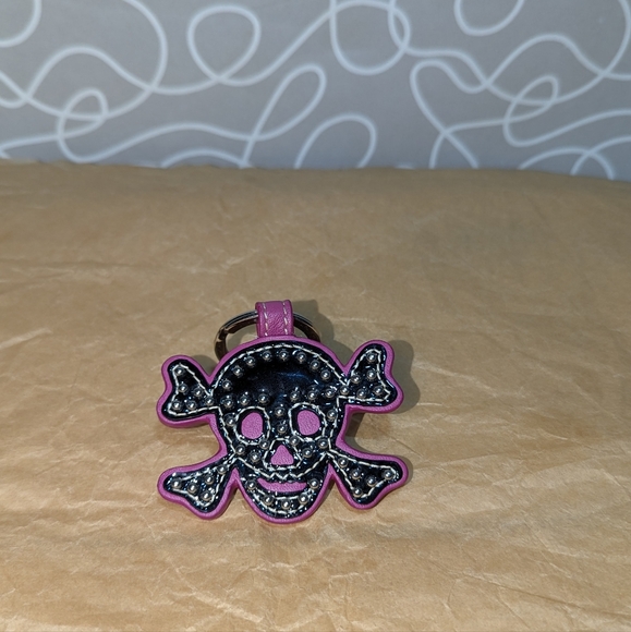 Coach Skull Keychain EUC - Picture 1 of 3
